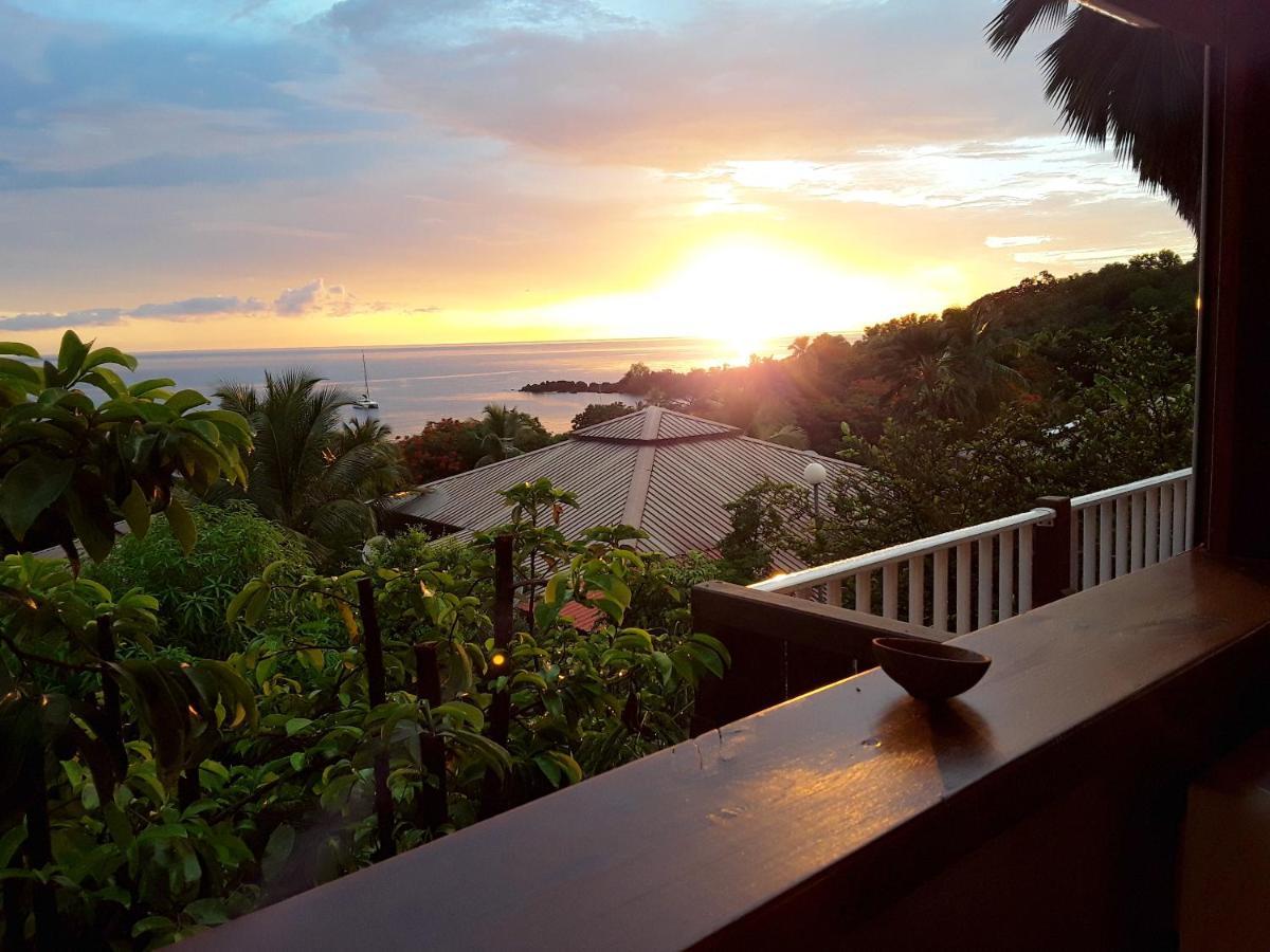 Bungalow Enchanteur A Bouillante Avec Vue Sur La Mer Villa Esterno foto