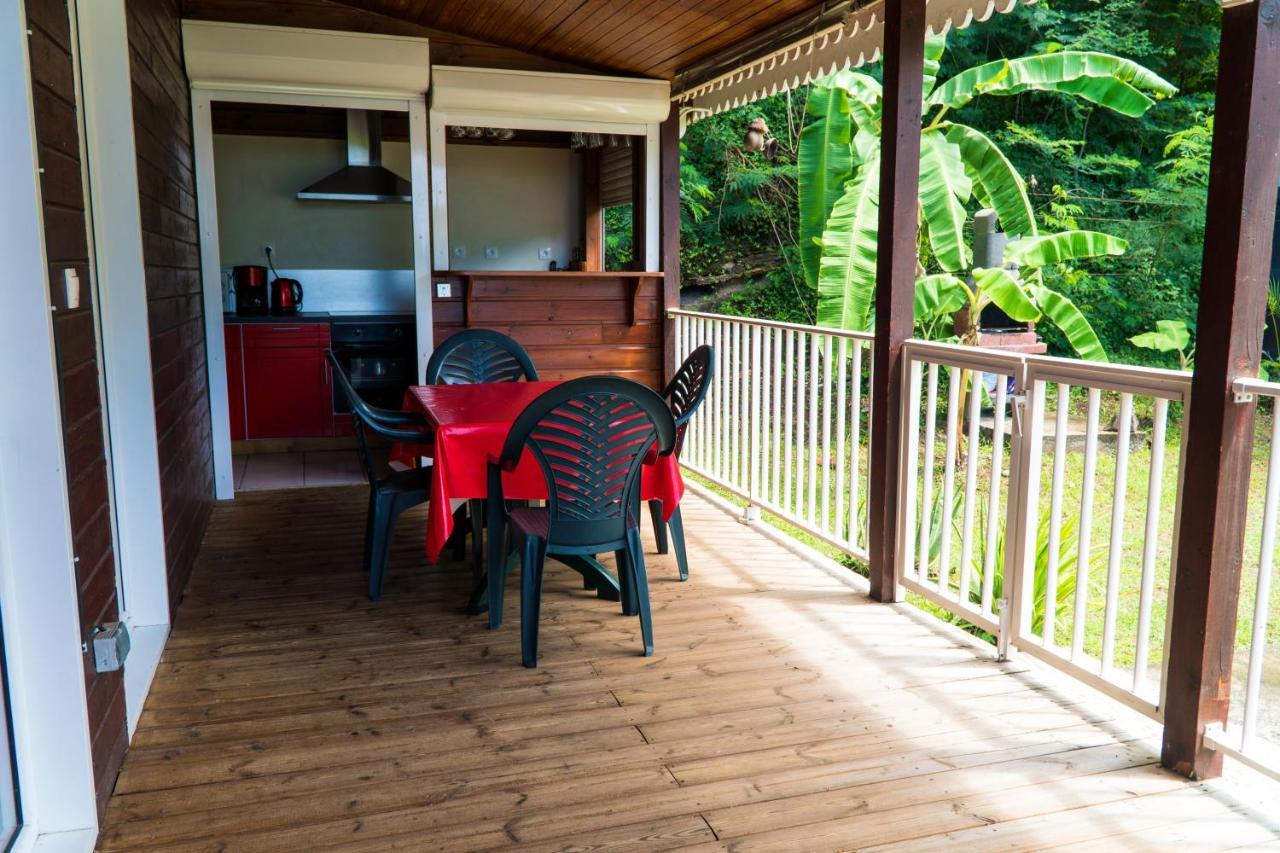 Bungalow Enchanteur A Bouillante Avec Vue Sur La Mer Villa Esterno foto